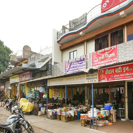 Oyo Hotel Badri Inn & Yatri Niwas Jabalpur Ngoại thất bức ảnh