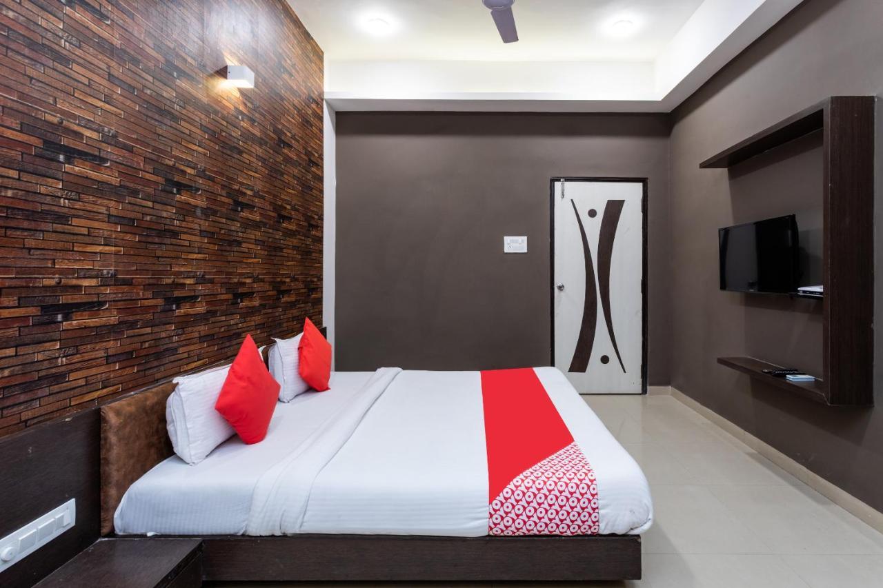 Oyo Hotel Badri Inn & Yatri Niwas Jabalpur Ngoại thất bức ảnh