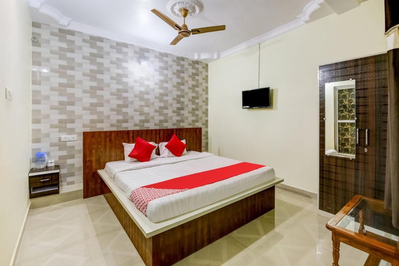 Oyo Hotel Badri Inn & Yatri Niwas Jabalpur Ngoại thất bức ảnh